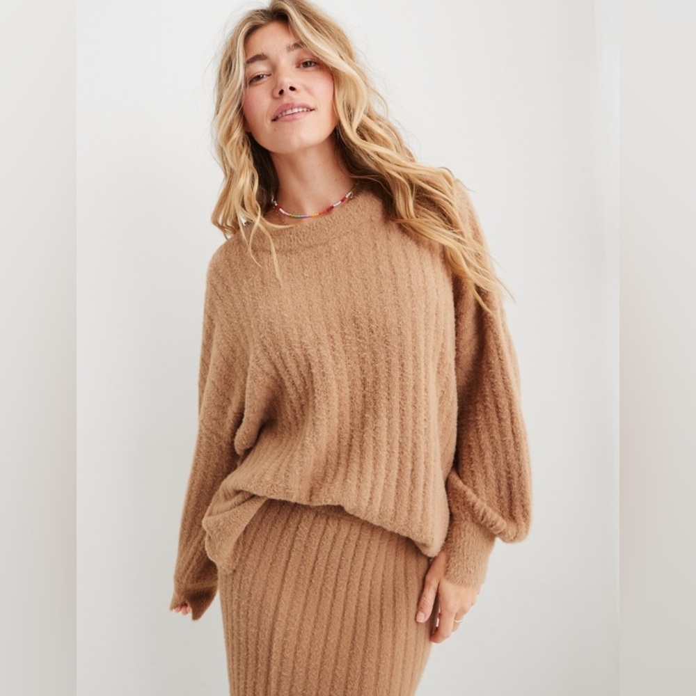 Aerie Buttercream Crew Sweater Cappuccino Small